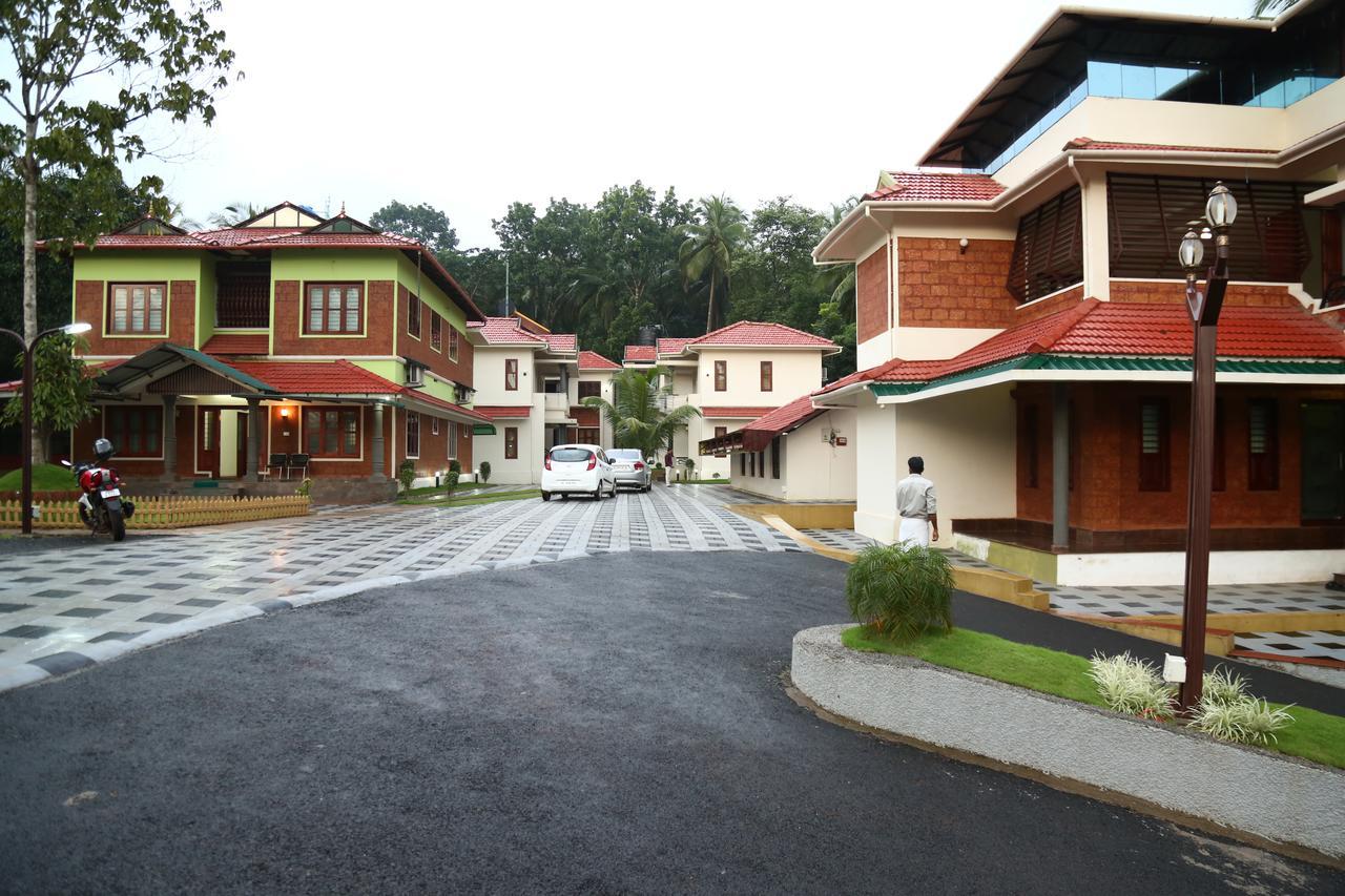 Aroma Ayur Heritage Mattanur Luaran gambar